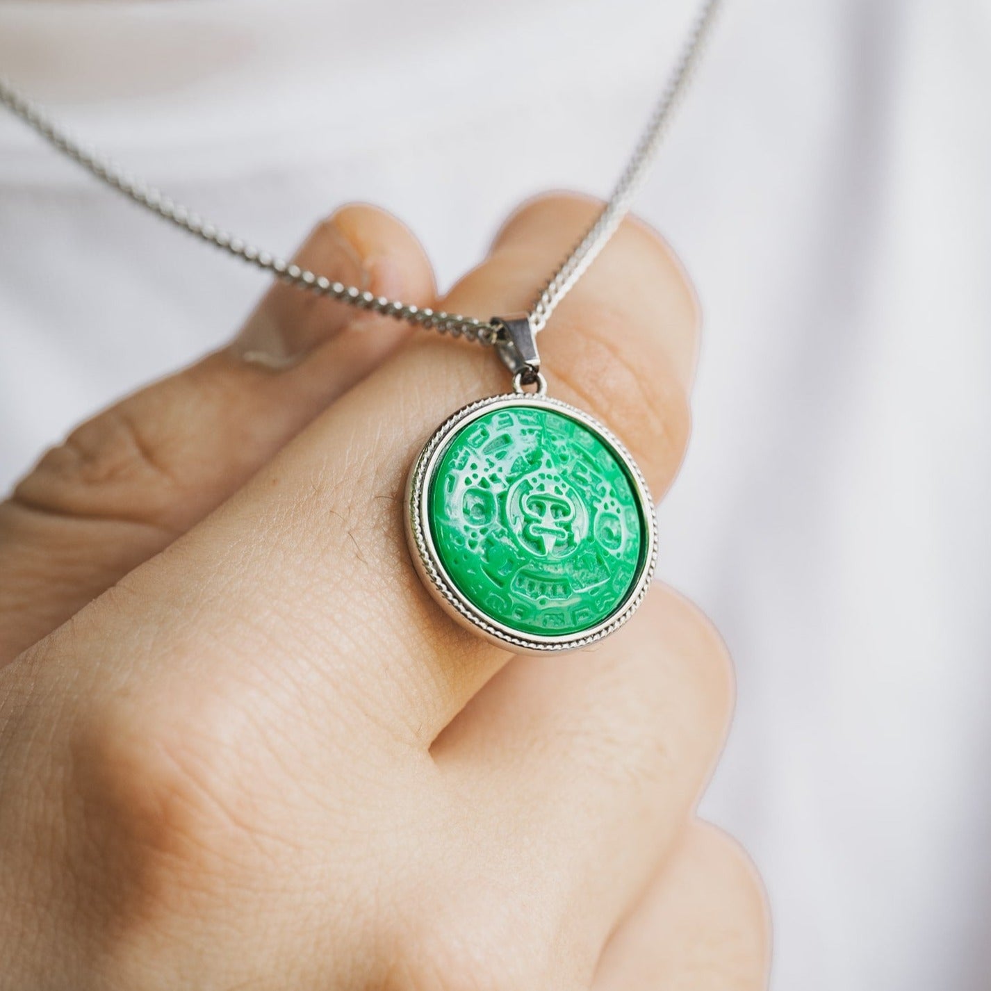 AZTEC SUN STONE (GREEN STONE)